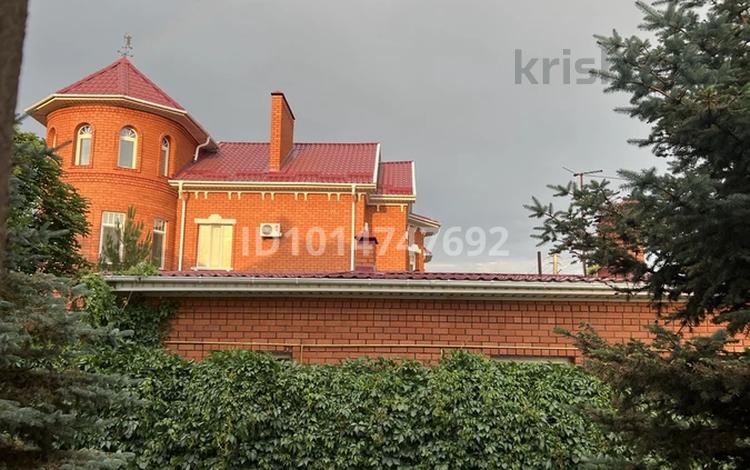 Жеке үй · 6 бөлме · 400 м² · 16 жүзд., Келешек 15Б, бағасы: 1.5 млн ₸ в Актобе, жилой массив Жилянка — фото 2