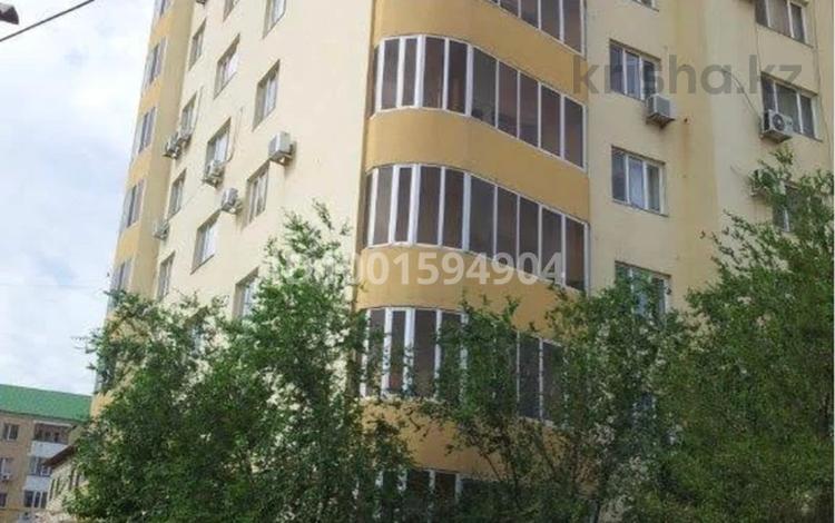 2-бөлмелі пәтер · 72 м² · 6/9 қабат, Кулманова 152 — Сатпаева, бағасы: 250 000 ₸ в Атырау — фото 4
