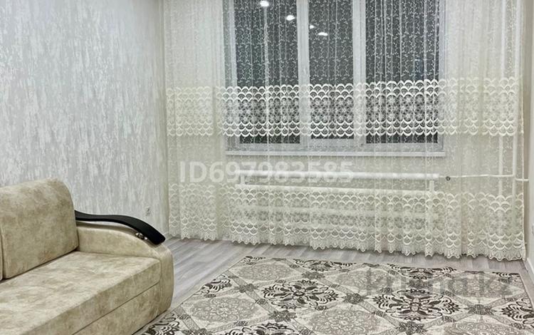 2-бөлмелі пәтер · 58 м² · 7/9 қабат, 5 микрорайон 12, бағасы: 250 000 ₸ в Аксае — фото 2