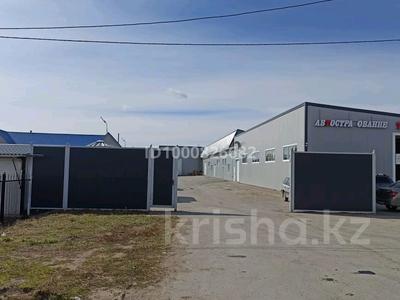 Коммерциялық жылжымайтын мүлік в Костанайской обл.: Еркін, қоймалар, ауыл шаруашылығы · 610 м², бағасы: ~ 1.1 млн 〒 Еркін, қоймалар, ауыл шаруашылығы · 610 м², бағасы: ~ 1.1 млн 〒 в Костанае, 9-й микрорайон