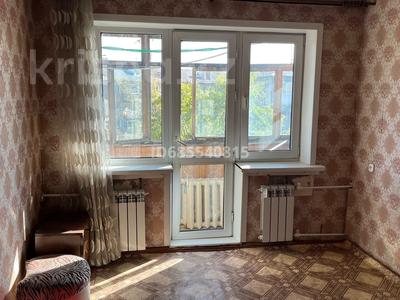 1-комнатная квартира, 31 м², 5/5 этаж, Мустафина 1 за 10.6 млн 〒 в Караганде, Казыбек би р-н