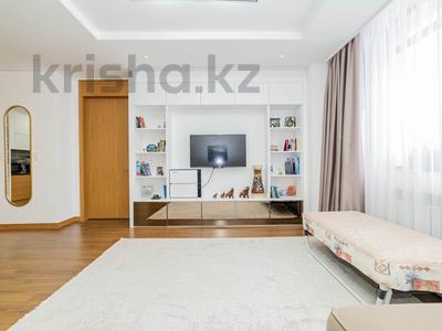3-комнатная квартира, 81 м², 7/23 этаж, Кабанбай батыра за 57.6 млн 〒 в Астане