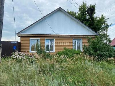 Отдельный дом · 3 комнаты · 65.6 м² · 10 сот., Павших борцов 38 — Находится возле магазина подсолнух за 8 млн 〒 в Боровском