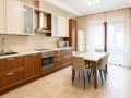 4-комнатная квартира · 180 м² · 8/8 этаж, Кабанбай батыр проспект 13/1 — ТРЦ Сары Арка за 700 000 ₸ в Астане, Нура р-н — фото 2