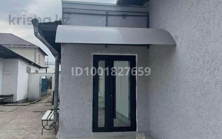 Свободное назначение, офисы, магазины и бутики, медцентры и аптеки, кабинеты и рабочие места, студии · 140 м² за 840 000 〒 в Боралдае (Бурундай) — фото 2