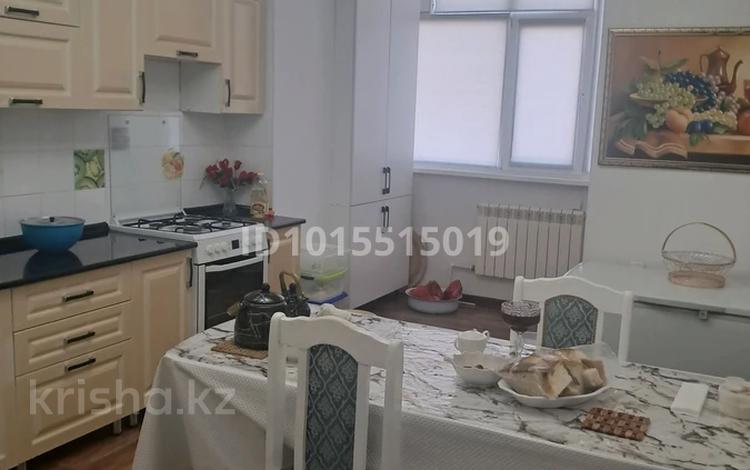 3-бөлмелі пәтер · 95 м² · 5/5 қабат, Алтын орда ш/а., Тәуелсіздік 5/1, бағасы: 35 млн ₸ в Актобе, мкр. Алтын орда — фото 2