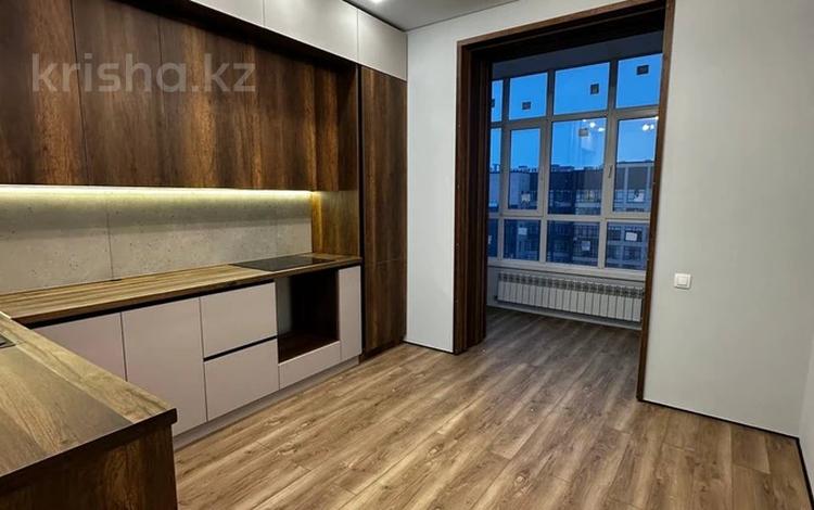 2-комнатная квартира, 70 м², 12/12 этаж, Улы Дала 31 за 38 млн 〒 в Астане, Есильский р-н — фото 2