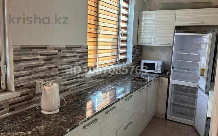 3-комнатная квартира · 75 м² · 5/5 этаж, 13-й мкр 7 за 150 000 ₸ в Актау — фото 7