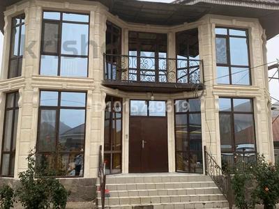 Дом · 8 комнат · 280 м², Гаухартас 5 — Жандосова за 80 000 ₸ в Кыргауылдах