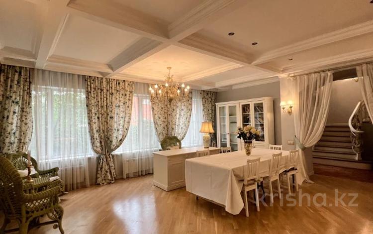 Отдельный дом · 8 комнат · 600 м² · 8 сот., мкр Таусамалы, ПКСТ Мамыр-кар 63 — Жандосова-Яссауи за 1.7 млн ₸ в Алматы, Наурызбайский р-н — фото 77