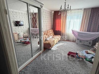 3-комнатная квартира · 65 м² · 10/10 этаж, Камзина 352 — Магазин Эрзи за 170 000 ₸ в Павлодаре