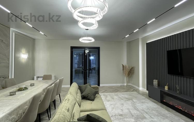 2-бөлмелі пәтер · 90 м² · 4/16 қабат, мкр Юго-Восток, проспект Шахтеров 46/1, бағасы: 63 млн ₸ в Караганде, Казыбек би р-н — фото 2