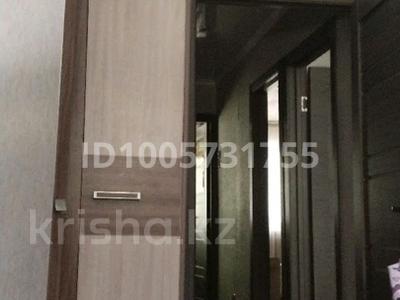 3-бөлмелі пәтер · 62 м² · 2/5 қабат, Пришахтинск, Пришахтинск, 22й микрорайон — Районный суд #3, бағасы: 18 млн ₸ в Караганде, Алихана Бокейханова р-н