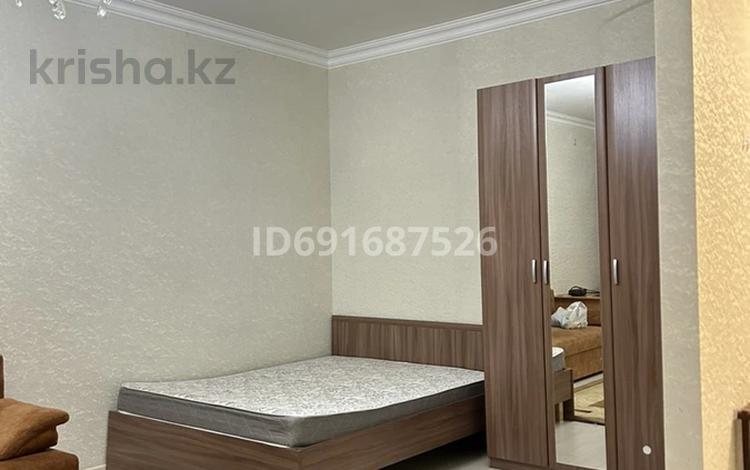 1-бөлмелі пәтер, 40 м², 2/20 қабат ай сайын, Туркестан 14, бағасы: 200 000 〒 в Астане, Есильский р-н — фото 2