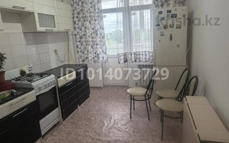 1-комнатная квартира · 40 м² · 2/9 этаж, мкр. Зачаганск пгт, Бирлик 33 за 120 000 ₸ в Уральске — фото 2