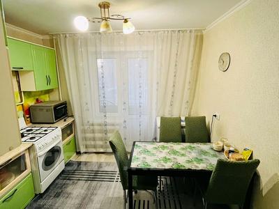 3-комнатная квартира · 70 м² · 1/5 этаж, Кизатова за 24.5 млн ₸ в Петропавловске