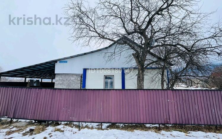 Отдельный дом · 3 комнаты · 70 м² · 18 сот., Батырханова за 20 млн ₸ в  — фото 2