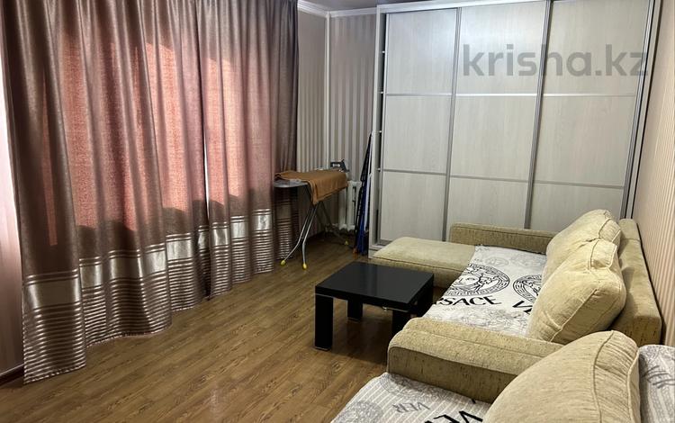2-бөлмелі пәтер · 43 м² · 5/5 қабат, мкр №6, бағасы: 220 000 ₸ в Алматы, Ауэзовский р-н — фото 2