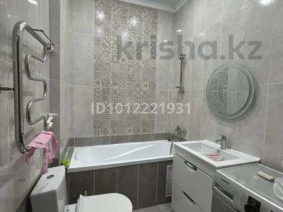 2-комнатная квартира · 54 м², ул. Букетова 3 за 14 000 ₸ в Караганде