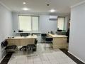 Офисы, магазины и бутики, салоны красоты, медцентры и аптеки, образование, кабинеты и рабочие места, студии · 80 м² за 400 000 〒 в Таразе