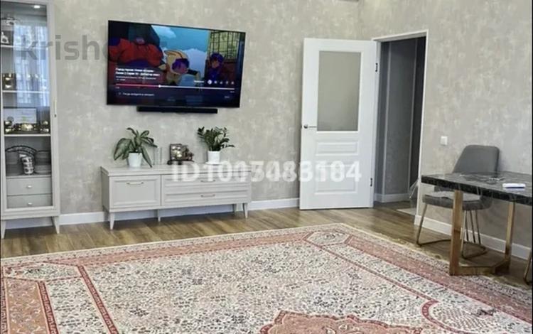 3-комнатная квартира · 96 м² · 5/9 этаж, 17-й мкр 104 за 49.8 млн ₸ в Актау — фото 2
