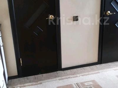 3-комнатная квартира · 60 м² · 2/5 этаж, Мира за 150 000 〒 в Петропавловске