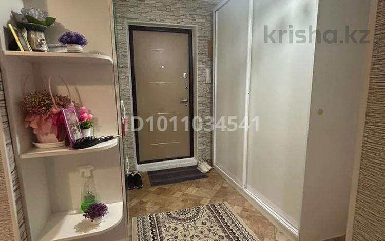 1-комнатная квартира · 46.4 м² · 2/9 этаж, мкр 12 51 за 17.5 млн 〒 в Актобе — фото 2