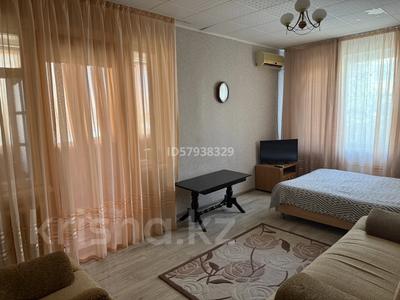 1-бөлмелі пәтер · 50 м² · 2/5 қабат, 5-ш/а., бағасы: 10 000 ₸ в Актау, 5-й мкр