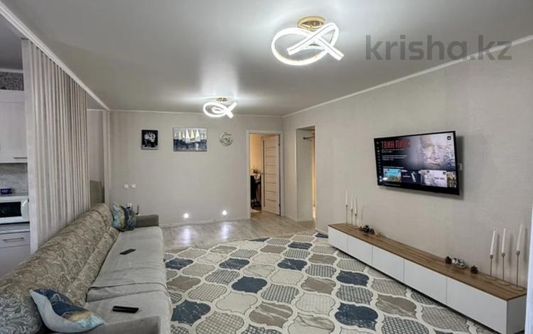 4-бөлмелі пәтер · 86 м² · 6/9 қабат, 4 ш/а, бағасы: 28 млн ₸ в Уральске, мкр 4 — фото 2