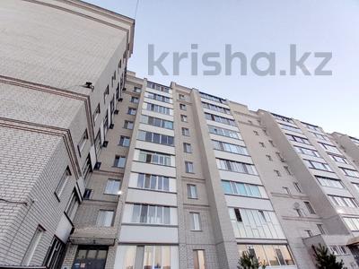 2-комнатная квартира, 53.7 м², 9/9 этаж, кизатова 5н за ~ 18.8 млн 〒 в Петропавловске