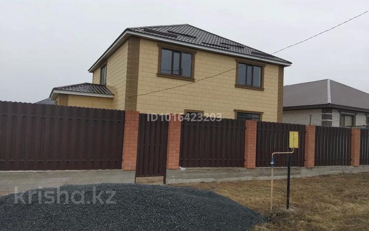 Жеке үй · 4 бөлме · 220 м² · 12 жүзд., Акжар плюс 24, бағасы: 700 000 ₸ в Актобе, СК Акжар-Плюс — фото 2
