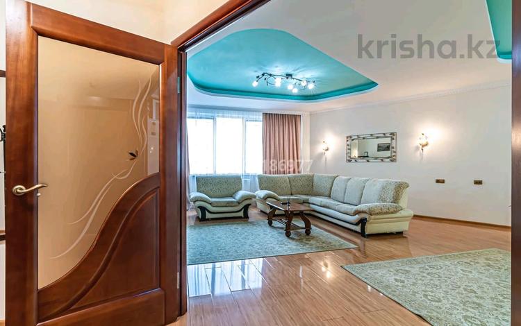 2-комнатная квартира · 100 м² · 22/30 этаж, Аль-Фараби 7 — Есентай Молл за 30 000 〒 в Алматы, Бостандыкский р-н — фото 2