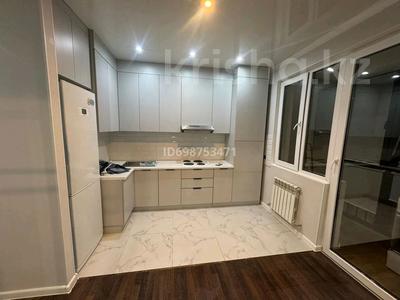 3-комнатная квартира · 80 м² · 3/6 этаж · помесячно, Жунисова 10 за 280 000 〒 в Алматы, Наурызбайский р-н