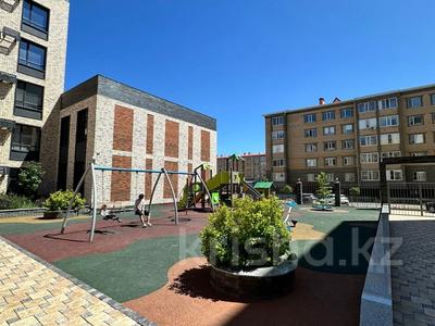 Продажа квартир в Актюбинской обл.: 2-комнатная квартира · 87 м² · 2/5 этаж, мкр. Алтын орда 22е за 38.9 млн 〒 2-комнатная квартира · 87 м² · 2/5 этаж, мкр. Алтын орда 22е за 38.9 млн 〒 в Актобе