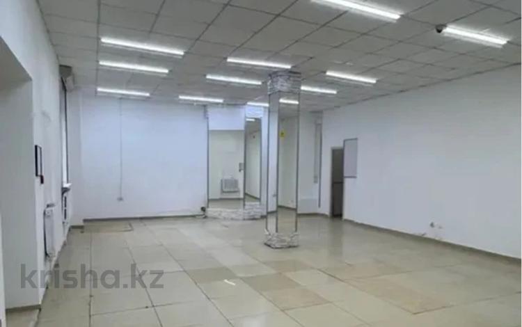 Свободное назначение, офисы, магазины и бутики, салоны красоты, фитнес и спорт, медцентры и аптеки, образование, студии · 130 м² за 1 млн ₸ в Астане, Есильский р-н — фото 3