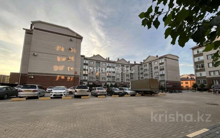 1-комнатная квартира · 47.9 м² · 1/5 этаж, мкр. Алтын орда, Халел Досмухамедулы — Школы "Білім" за 20.5 млн ₸ в Актобе — фото 11