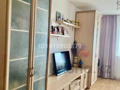 3-бөлмелі пәтер · 72 м² · 3/9 қабат, Малайсары Батыра 53 — 41 школы, бағасы: 230 000 〒 в Павлодаре