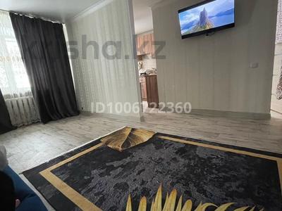 2-бөлмелі пәтер · 45 м² · 1/5 қабат, Жаңа қала ш/а., Бухар жырау 52а, бағасы: 13.8 млн ₸ в Караганде, Казыбек би р-н