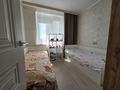 3-комнатная квартира · 62.9 м² · 6/9 этаж, Б.Момылулы — Ост. Драмтеатр, рядом 17 школа и супермаркет Марко за 24 млн ₸ в Атырау — фото 16