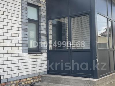 Отдельный дом · 3 комнаты · 100 м² · 4 сот., мкр. Зачаганск пгт, Жаскус 27 — Магазин Ерасыл за 36.5 млн ₸ в Уральске