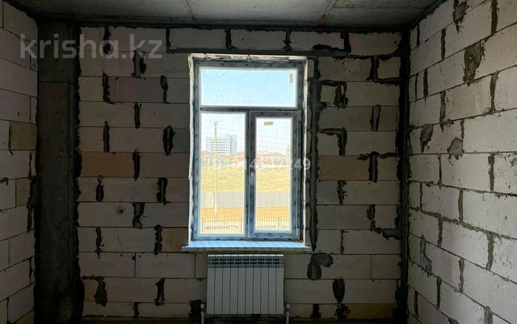 2-бөлмелі пәтер · 70 м² · 1/9 қабат, Жалена Тулепова 17Б, бағасы: 29 млн ₸ в Атырау, мкр Авангард-4 — фото 2