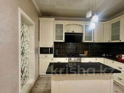 Отдельный дом · 4 комнаты · 245 м² · 8 сот., мкр Таусамалы, Сагдиева 21 за 900 000 ₸ в Алматы, Наурызбайский р-н