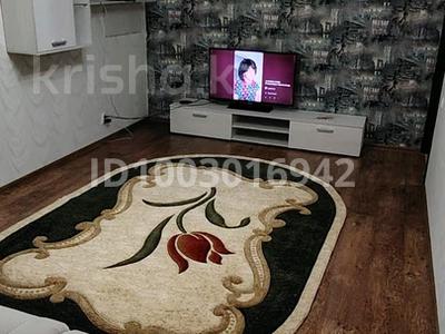 2-бөлмелі пәтер · 55 м² · 1/5 қабат, мкр 8 285/1 — Ул.Братья Жубанова, бағасы: 10 000 ₸ в Актобе