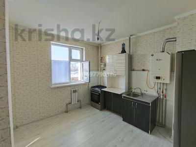 1-комнатная квартира, 44 м², 4/5 этаж, мкр Асар-2 12а — колцеаая Төле би сауда уйі за 15 млн 〒 в Шымкенте, Каратауский р-н