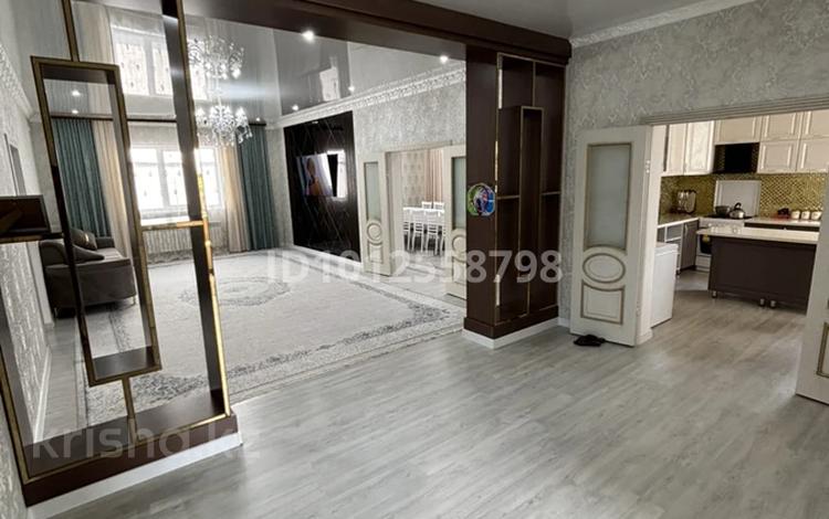 Жеке үй · 5 бөлме · 200 м² · 5 сот., мкр. Зачаганск пгт, Ермекова 13 — Шокая, бағасы: 55 млн ₸ в Уральске — фото 2