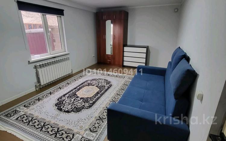 1-комнатная квартира · 35 м², мкр Шанырак-1, Улпан 40 за 140 000 ₸ в Алматы, Алатауский р-н — фото 2