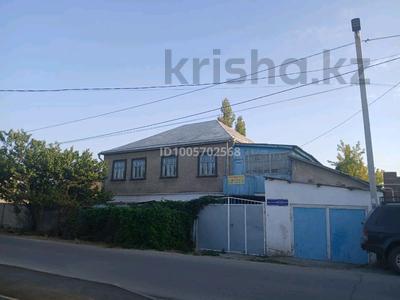 Отдельный дом · 6 комнат · 140 м² · 8 сот., Толстого 131 за 19 млн ₸ в Таразе