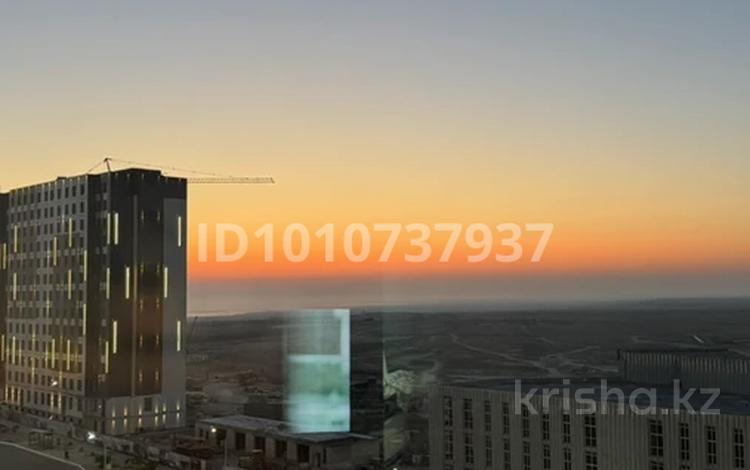 2-бөлмелі пәтер · 81 м² · 7/10 қабат, 18А мкр 5 — Арка, бағасы: 38 млн ₸ в Актау — фото 22