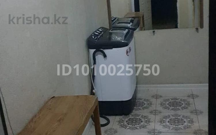 1-комнатная квартира · 31.5 м² · 5/5 этаж, Сазда-1, Абилкайырхан 12 — Спутник остановка за 120 000 〒 в Актобе — фото 2