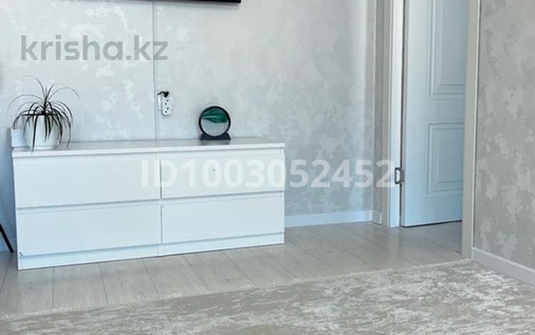 2-бөлмелі пәтер · 45 м² · 4/5 қабат, Касым Аманжолова 125, бағасы: 14.5 млн ₸ в Уральске, мкр Школьник — фото 2